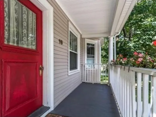 19 Eliot Cres #3, Brookline, MA 02467