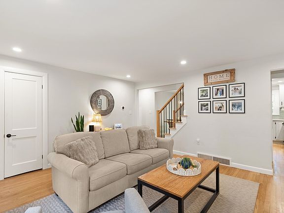 2nd image of 17 Cogswell Ave