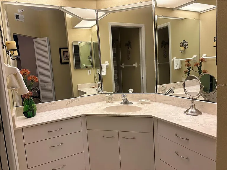 7974 Sailboat Key Blvd S #701 — Photo 15