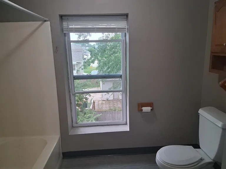 317 Morris St — Photo 15
