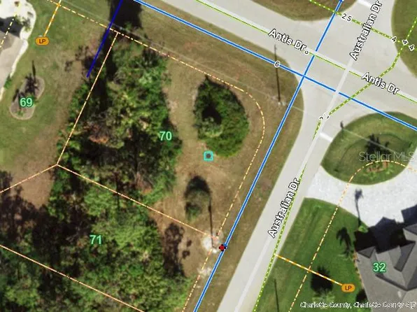255 Australian Dr #70, Rotonda West, FL 33947