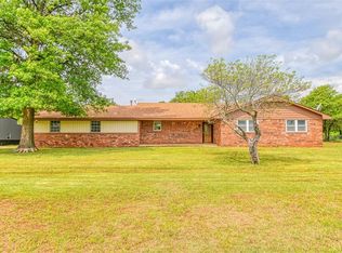 1101 Whispering Ln, Newcastle, OK 73065