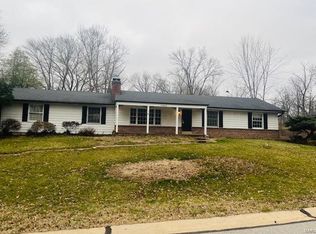 11800 Bayberry Ln, Saint Louis, MO