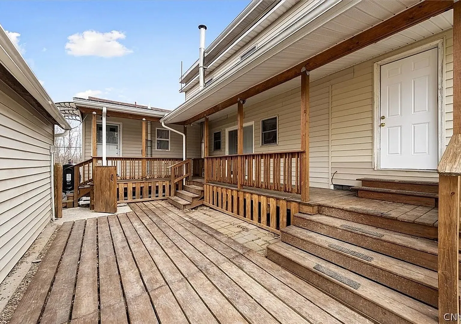 6126 Lowell Rd — Photo 2