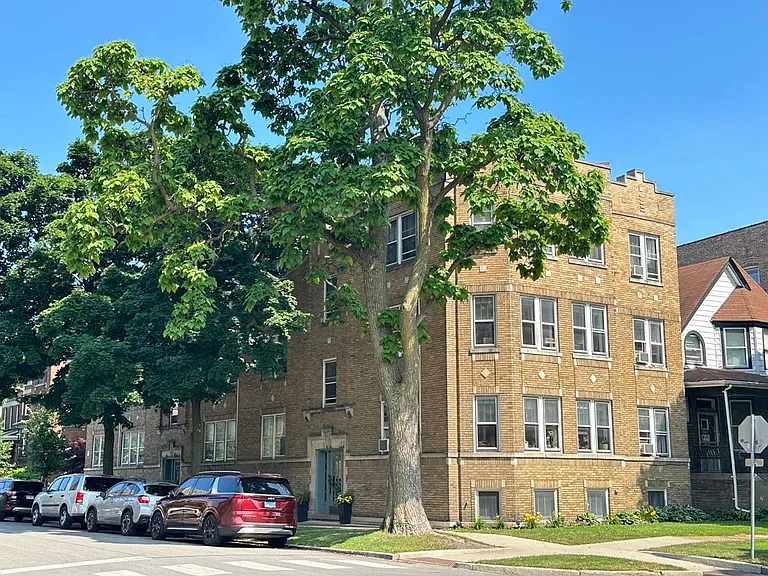 1653 W Gregory St #4 — Photo 1