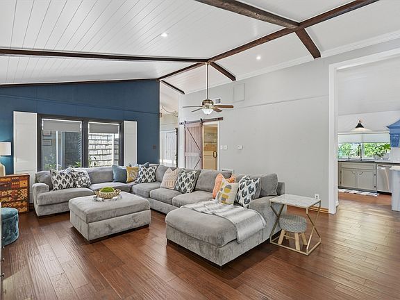 5th image of 3218 Sunrise Ct