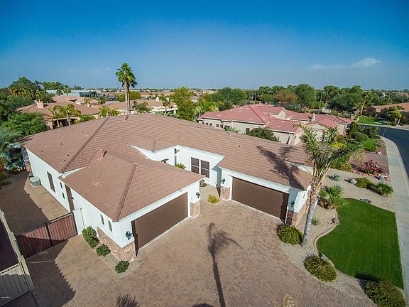 3rd image of 932 E Coconino Pl
