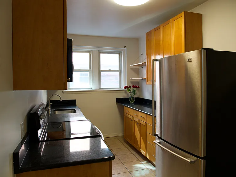 907 S Hanley Rd #7 — Photo 12