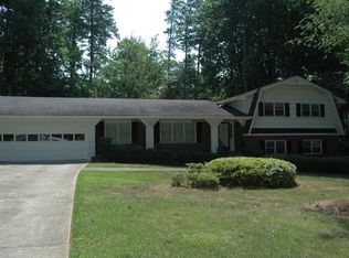 4477 Huntington Cir, Dunwoody, GA 30338