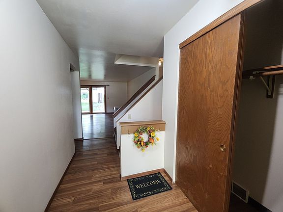 3rd image of 1102-1104 E Northwood Dr #20fd0c038