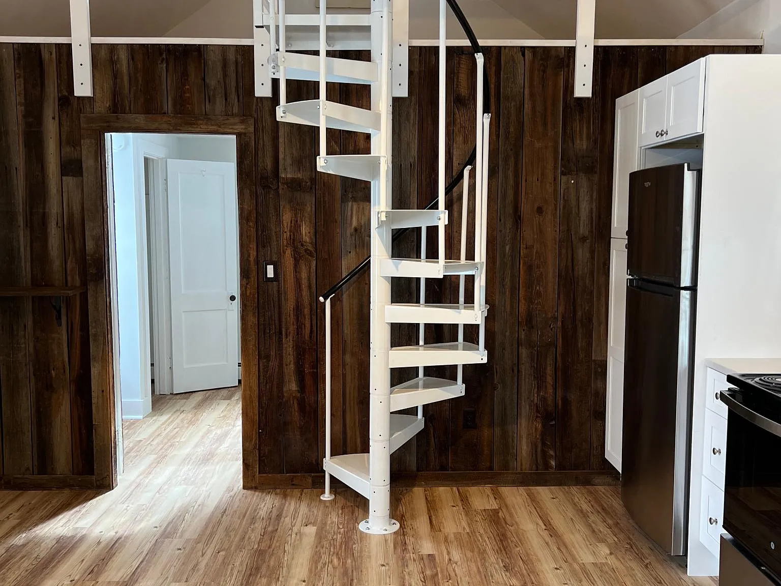 1 bed, 600 sqft, $1,875 — Photo 2