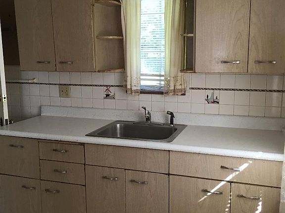 5th image of 3712 Zinsle Ave