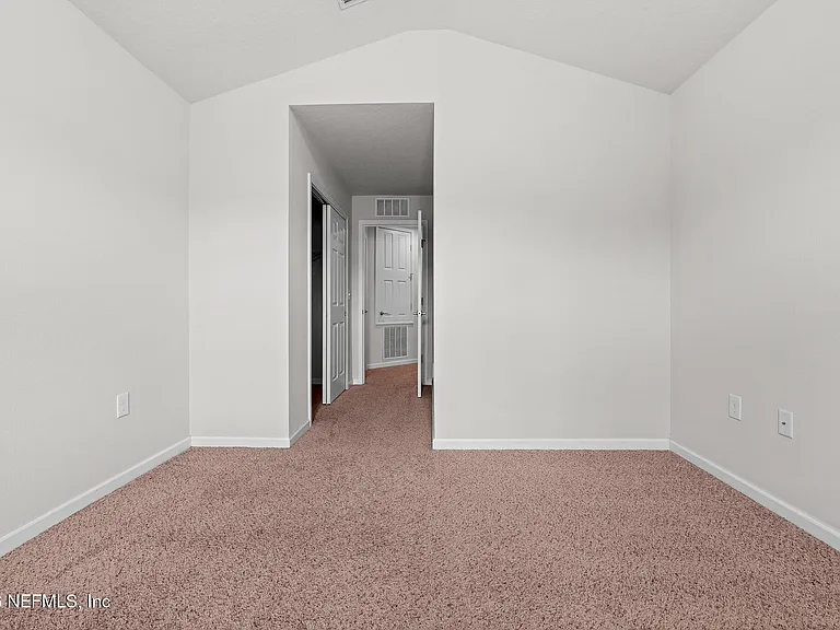 6791 Roundleaf Dr — Photo 29