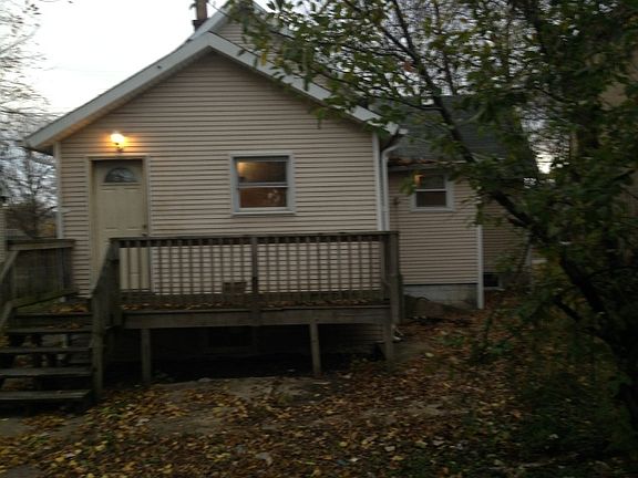 3rd image of 119 Hayes Ave