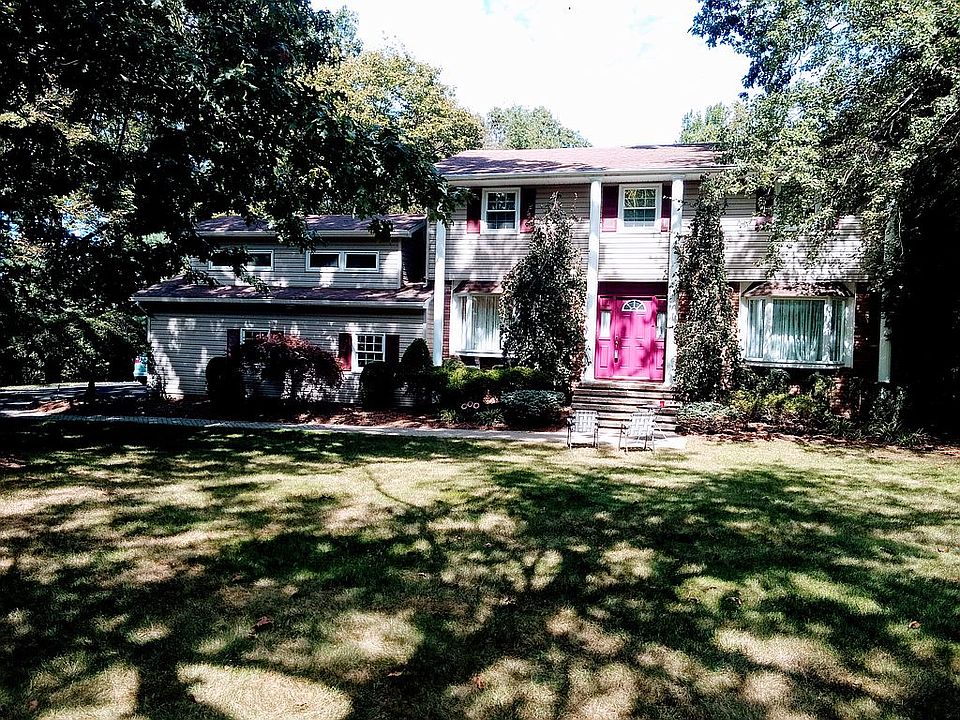 Prestigious Birch Run Avenue
