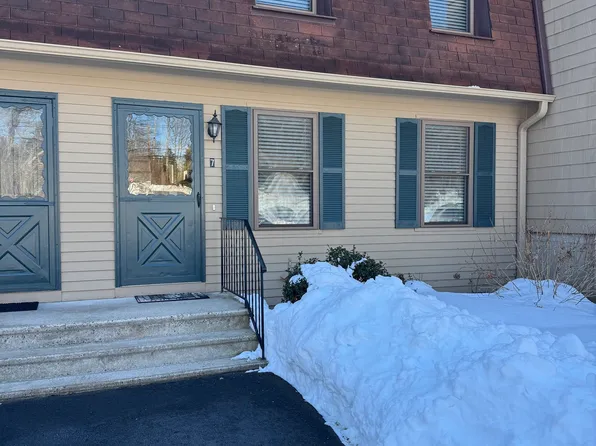 7 Bay Path Way #7, Branford, CT 06405