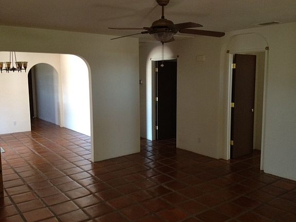 5th image of 9385 Central Rd