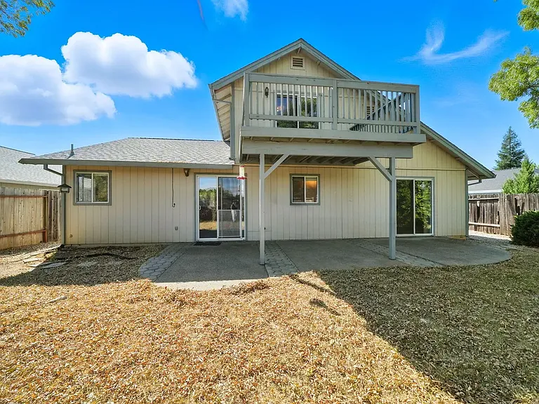 843 Montcrest Dr — Photo 13