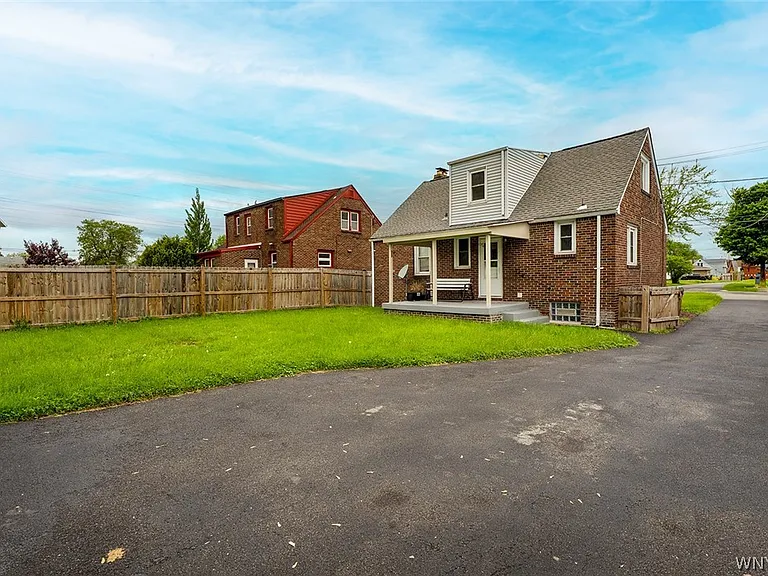 845 Cleveland Dr — Photo 30