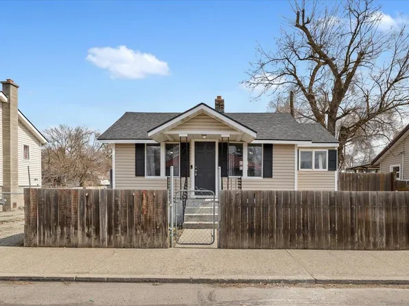 4718 N Magnolia St, Spokane, WA 99207