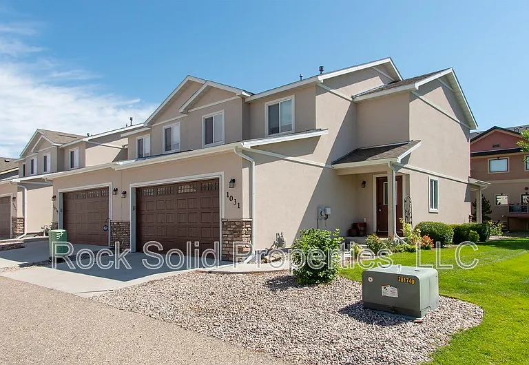 1031 Old Town Ln #1 — Photo 2