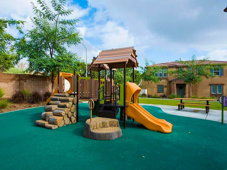477 Prosperity Dr — Photo 6