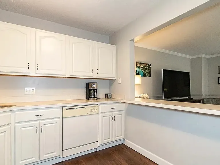 1254 Meadow Run — Photo 5
