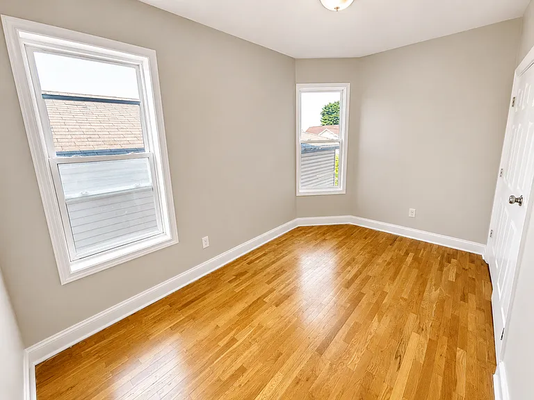 699 S 18th St #3 — Photo 14