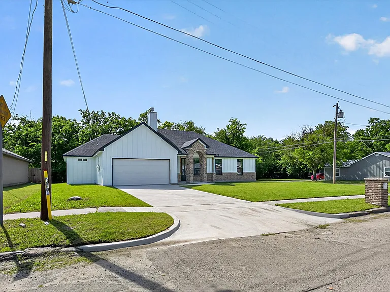 2902 Walnut St — Photo 24