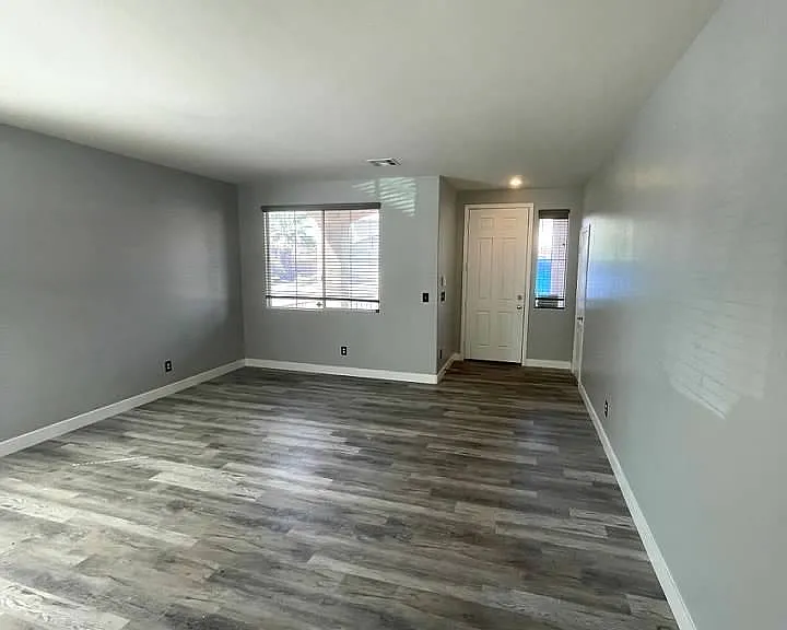 7349 Dolphine Crest Ave — Photo 23