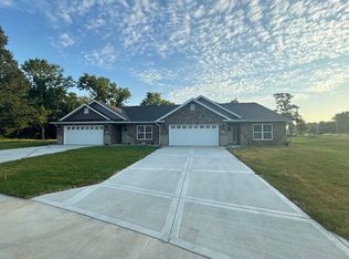 136 N Main St, Glen Carbon, IL