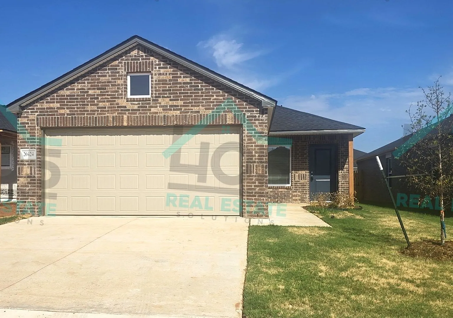 Newly Built 3 Bedroom Rental — Photo 1