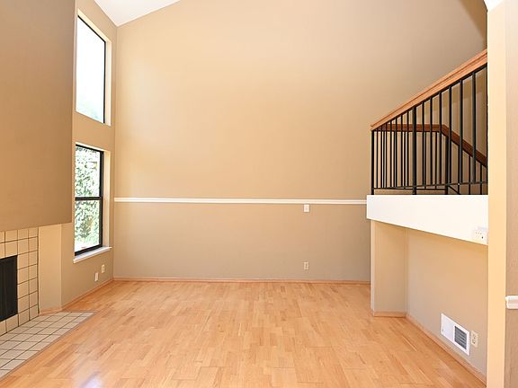 5th image of 4668 Corrida Cir