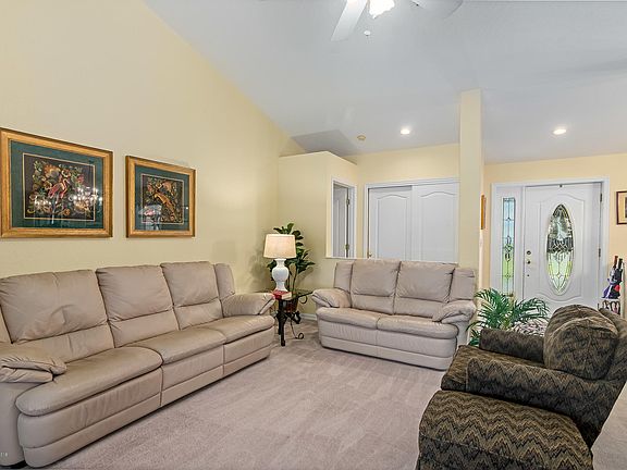 4th image of 3680 Oakhill Dr