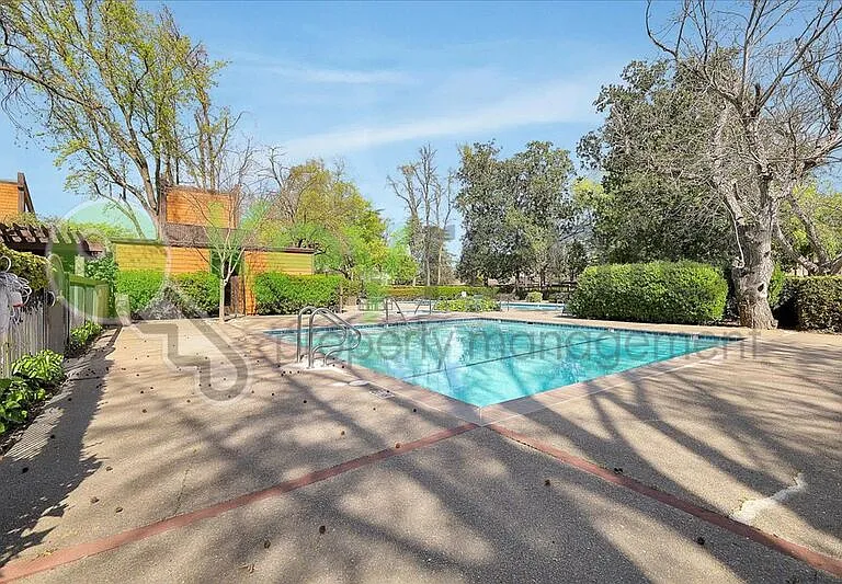 2254 Woodside Ln #2 — Photo 45