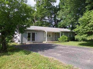 17 Oak Hl W, Bedford, IN 47421