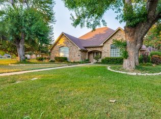 614 Kensington Dr, Duncanville, TX 75137