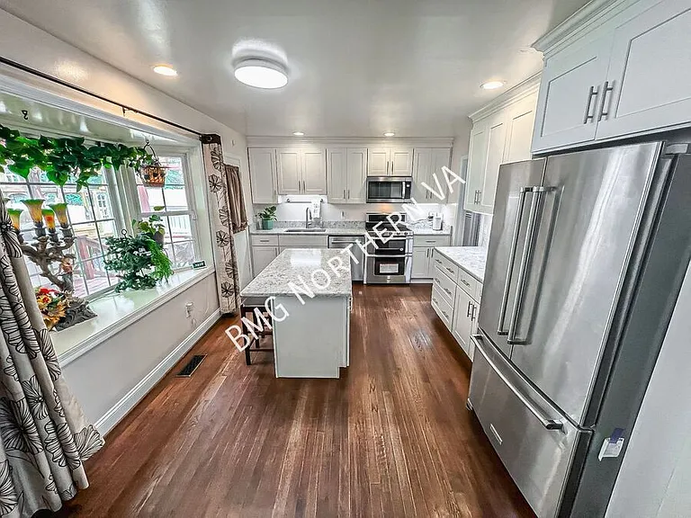 8237 Smithfield Ave — Photo 10