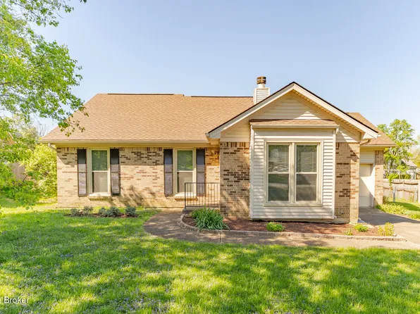 8906 Kaprun Ct, Louisville, KY 40220