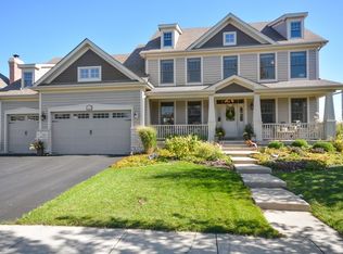 4N633 Blue Lake Cir W, St Charles, IL 60175