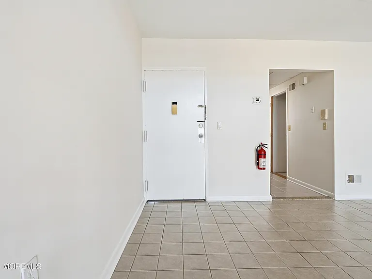 448 Ocean Ave #14B — Photo 13