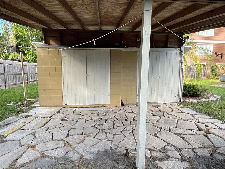 747 Maryland Ave — Photo 29