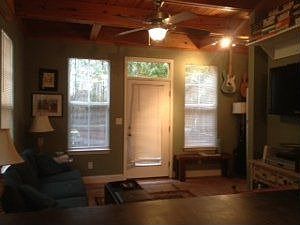4th image of 111 Gladney St