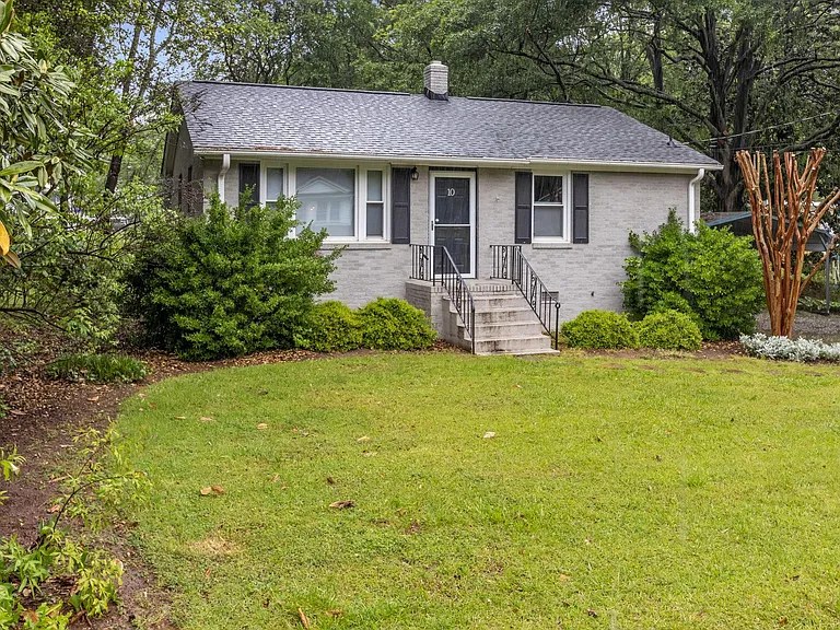 10 Eastwood Ct — Photo 23
