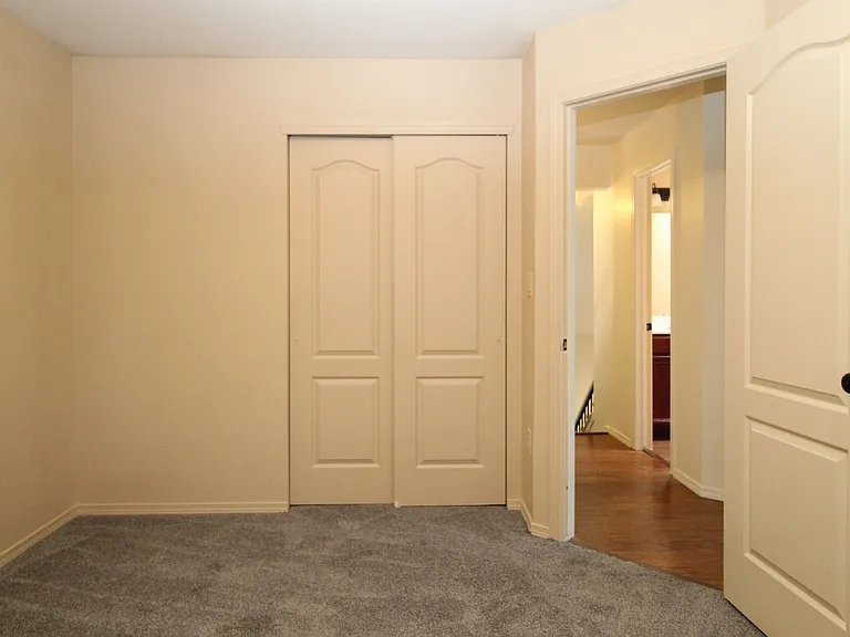 2210 Hannah Leigh St — Photo 10