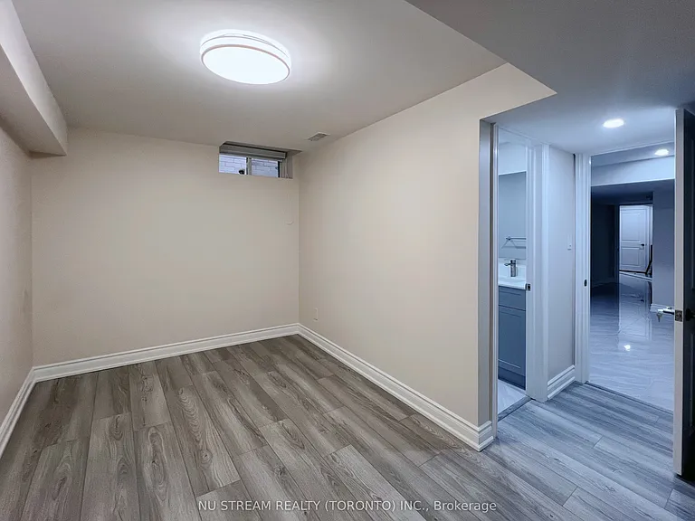 133 Jinnah Ave #BASEMENT — Photo 6