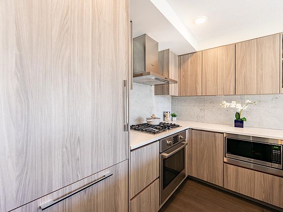 4th image of 8800 Hazelbridge Way #601