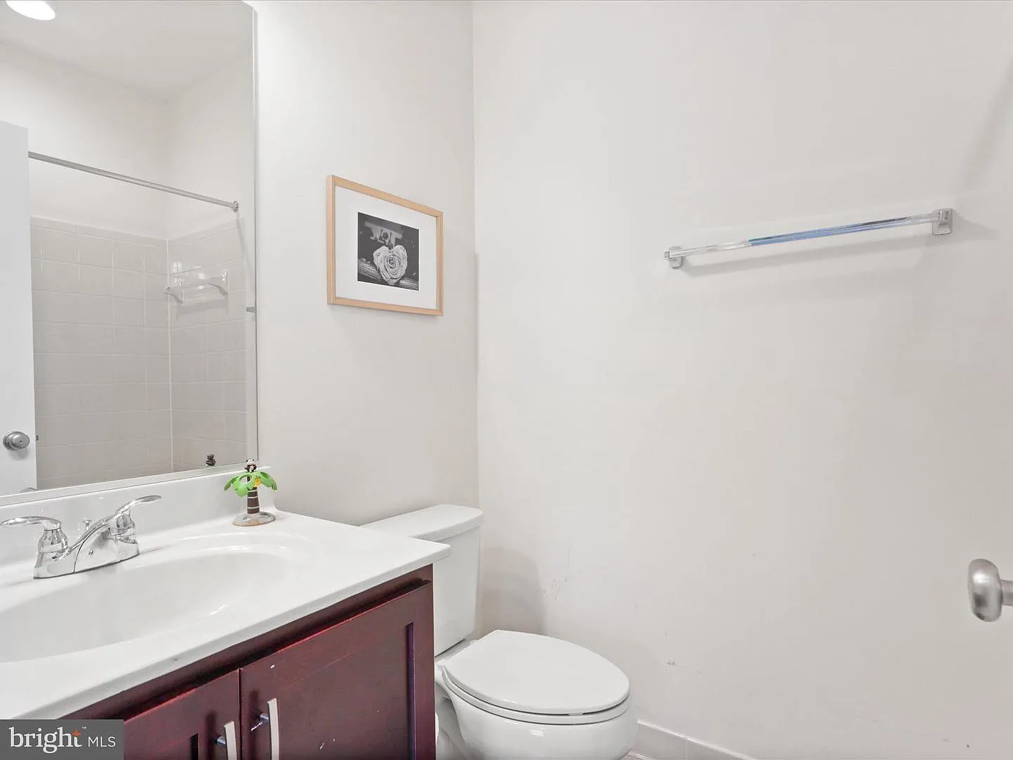 4 bed, 3.5 bath, 1966 sqft, $3,250 — Photo 3