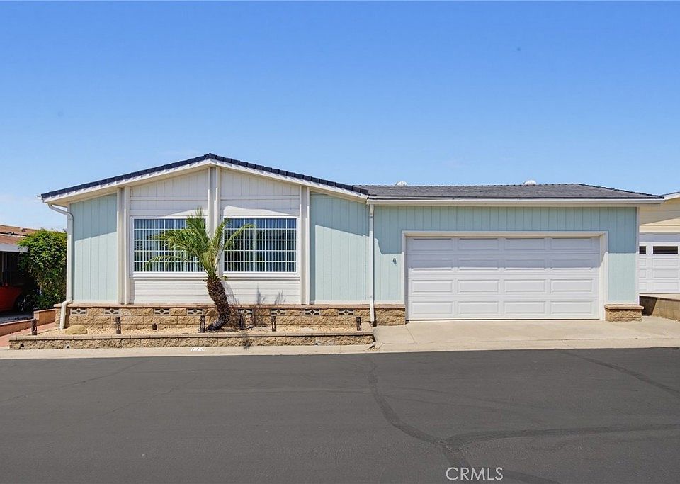 1st image of 115 Poinsettia Gardens Dr Space 115