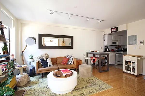 Rented by Compass | media 6